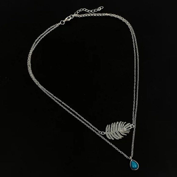 2/$25 🍒 ZELDA Drop Leaf Necklace - Picture 2 of 4